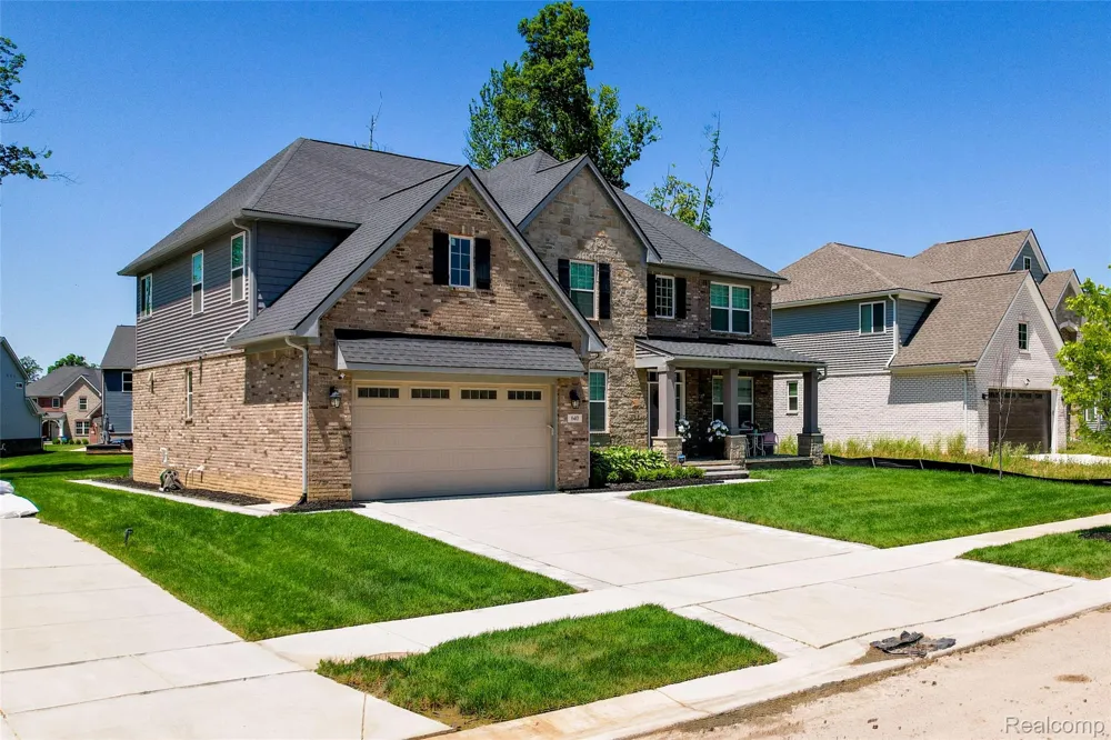 640 Allegheny Drive South Lyon City, MI 48178