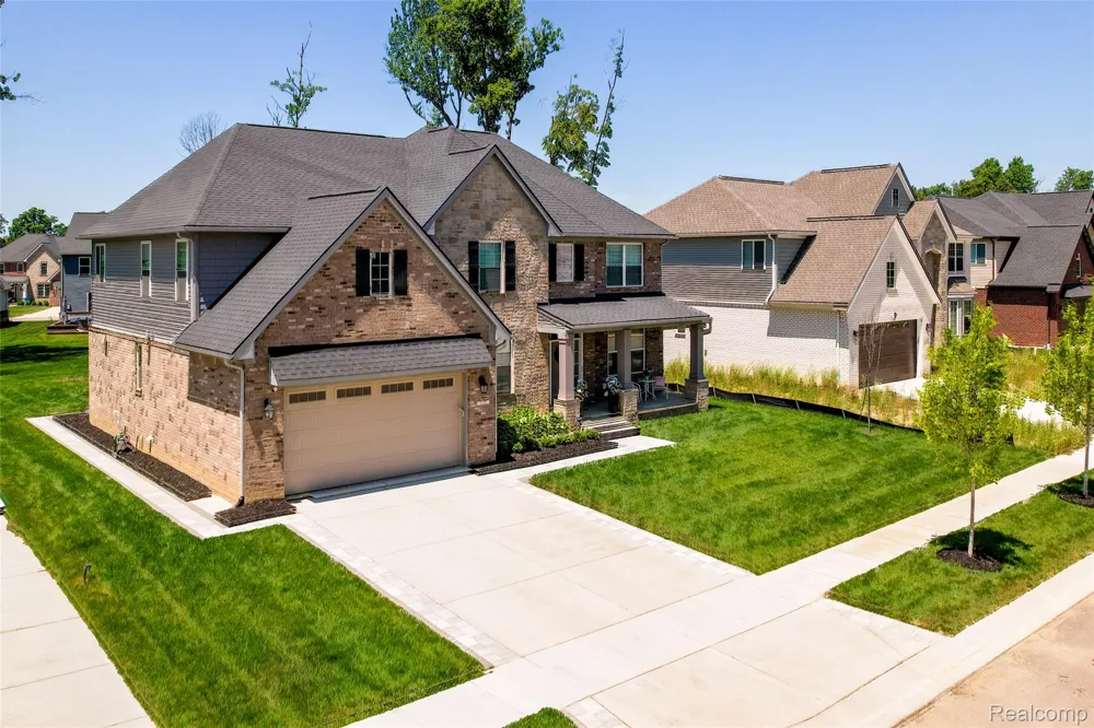 640 Allegheny Drive South Lyon City, MI 48178