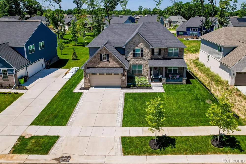 640 Allegheny Drive South Lyon City, MI 48178
