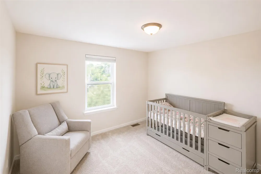 640 Allegheny Drive South Lyon City, MI 48178