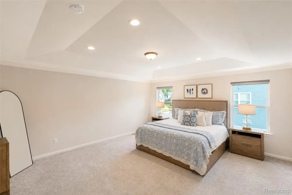 640 Allegheny Drive South Lyon City, MI 48178