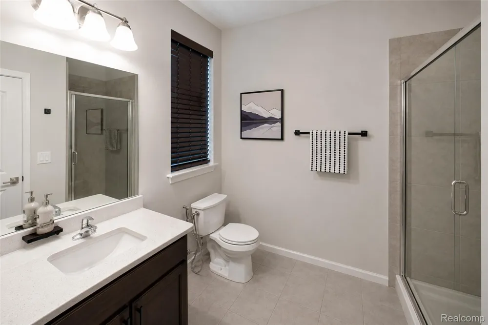 640 Allegheny Drive South Lyon City, MI 48178