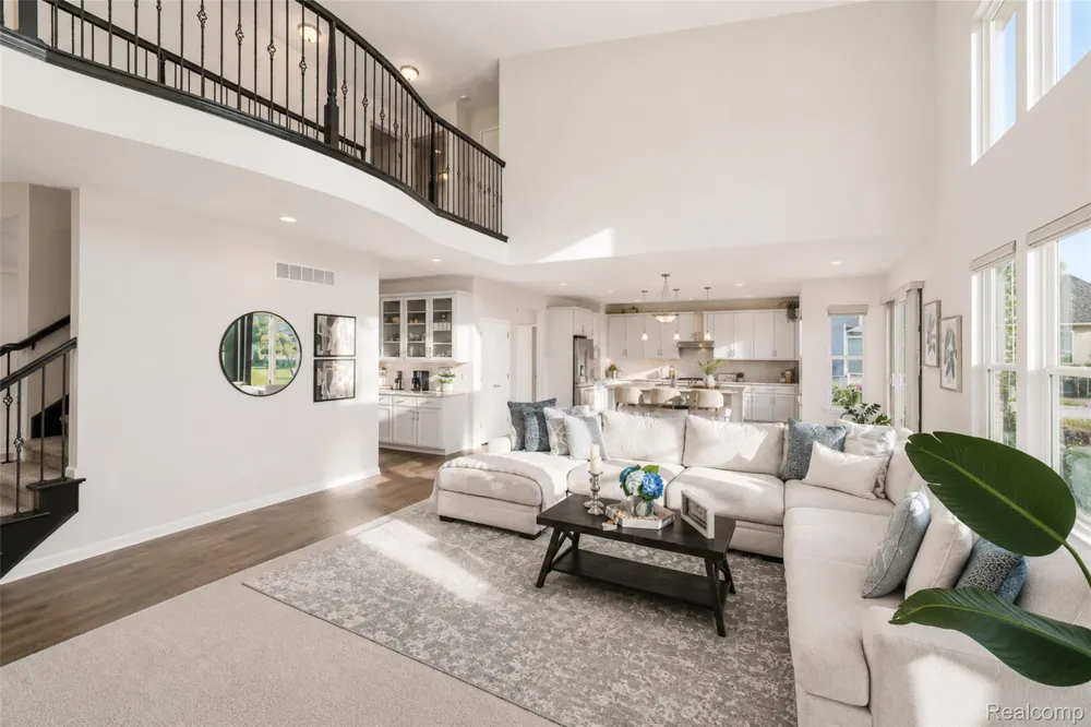 640 Allegheny Drive South Lyon City, MI 48178