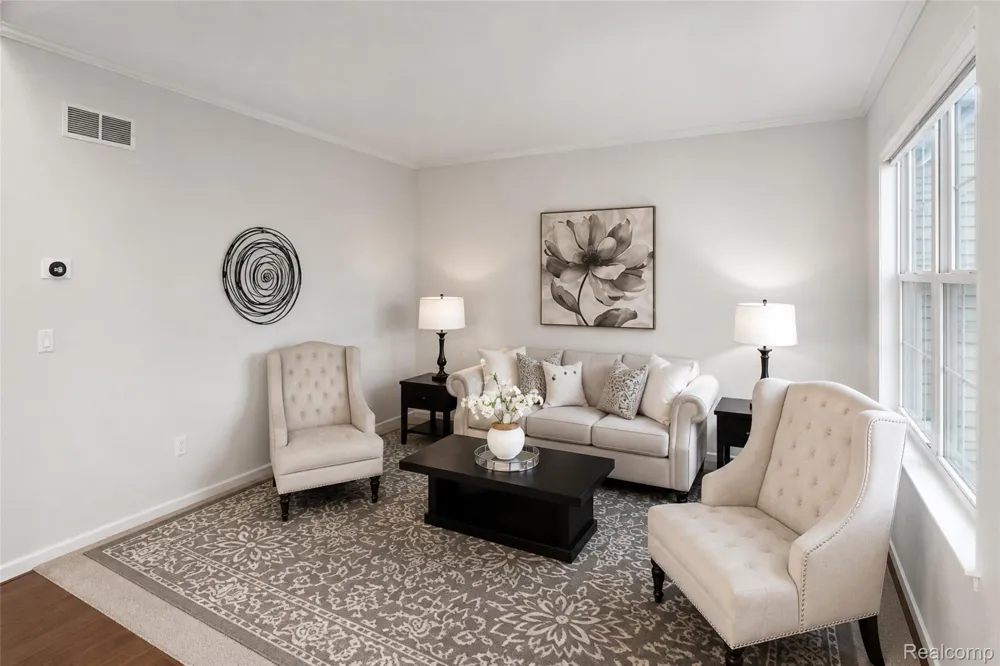 640 Allegheny Drive South Lyon City, MI 48178