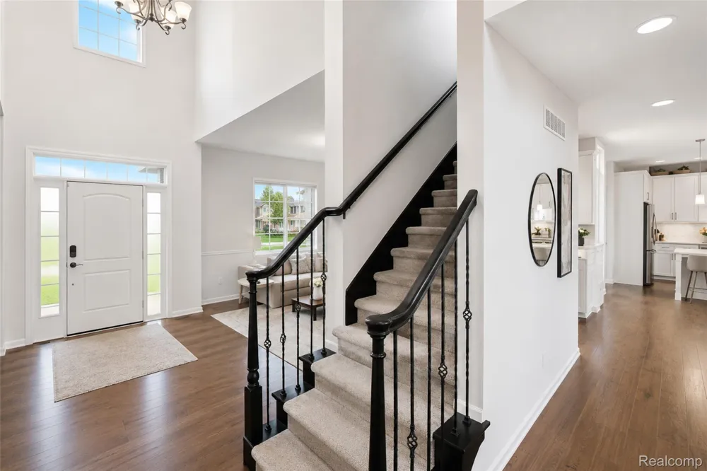 640 Allegheny Drive South Lyon City, MI 48178