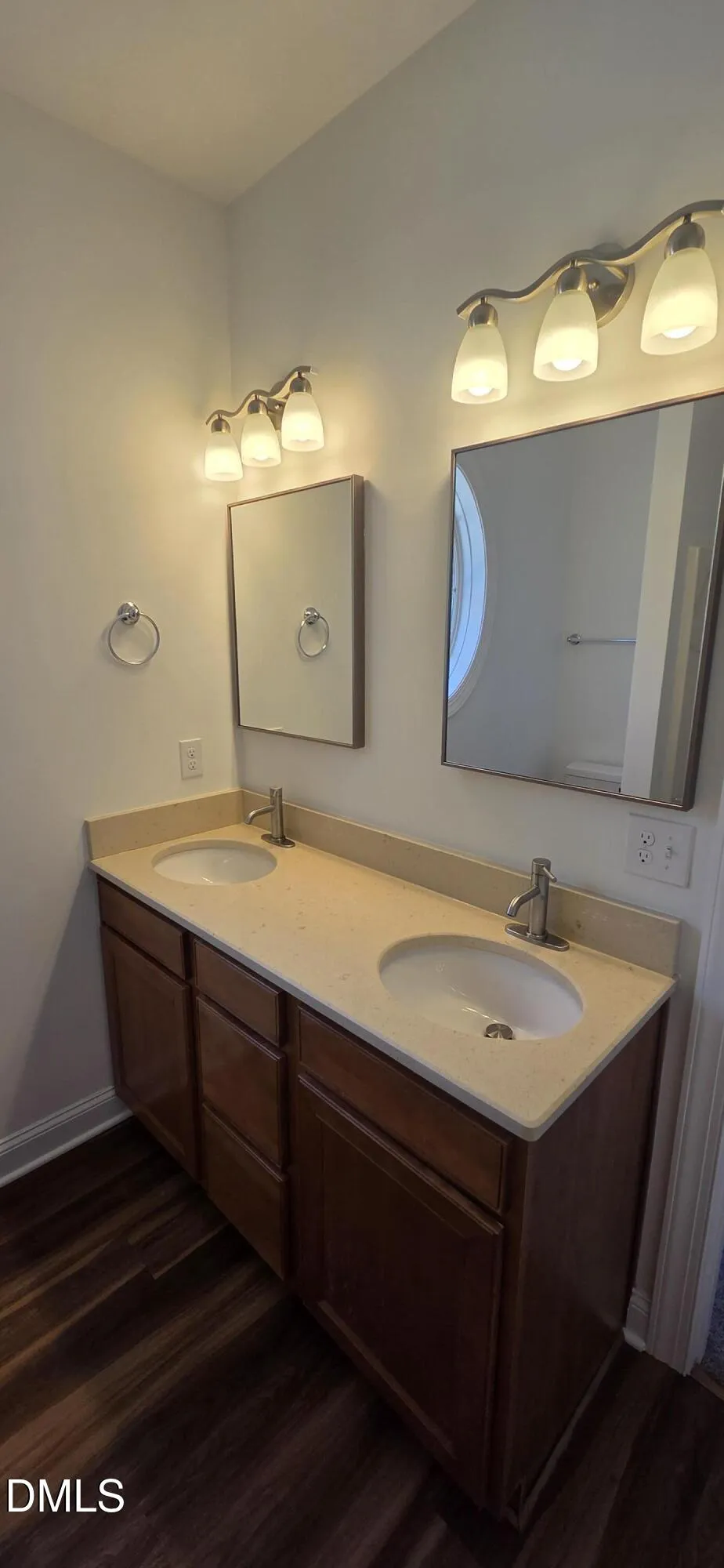 305 Savannah Ridge Road Holly Springs, NC 27540