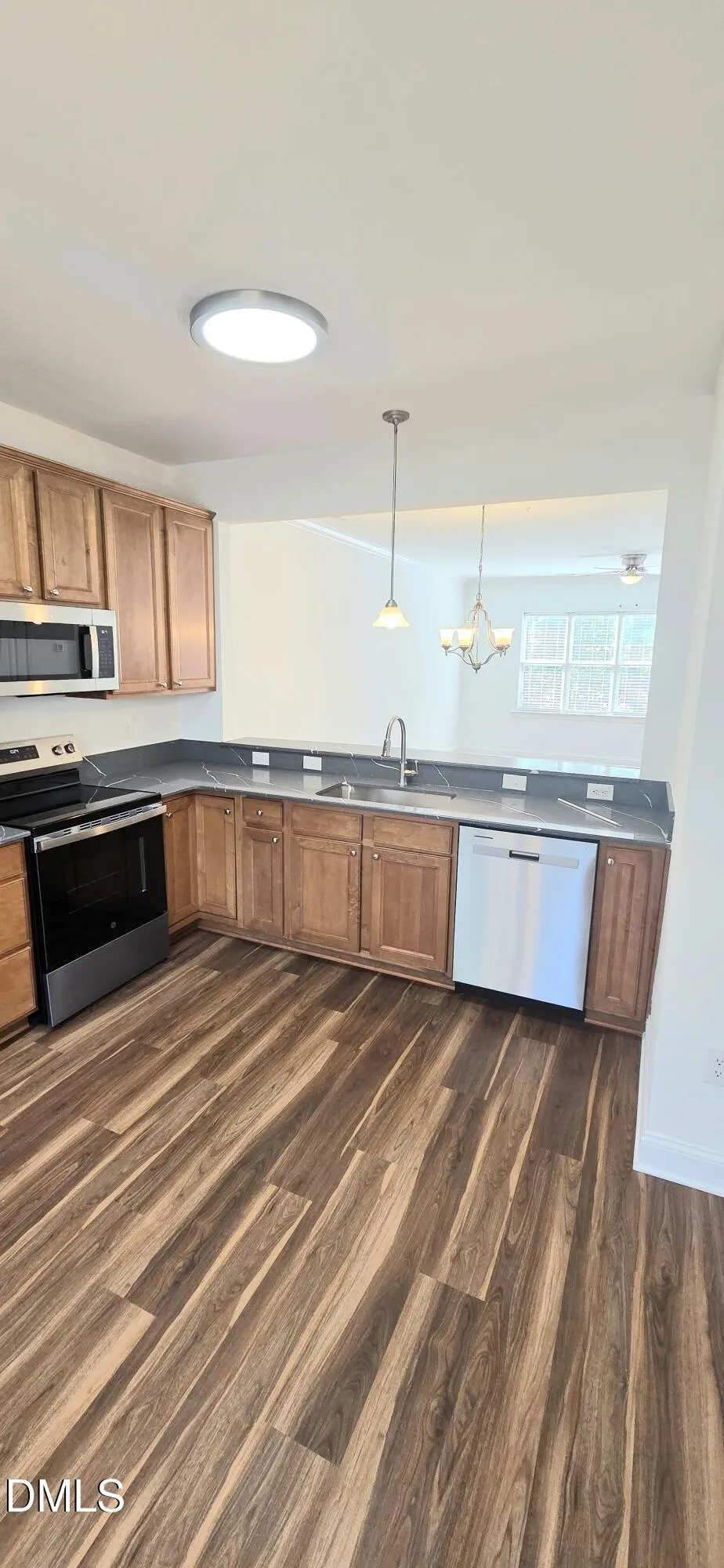 305 Savannah Ridge Road Holly Springs, NC 27540