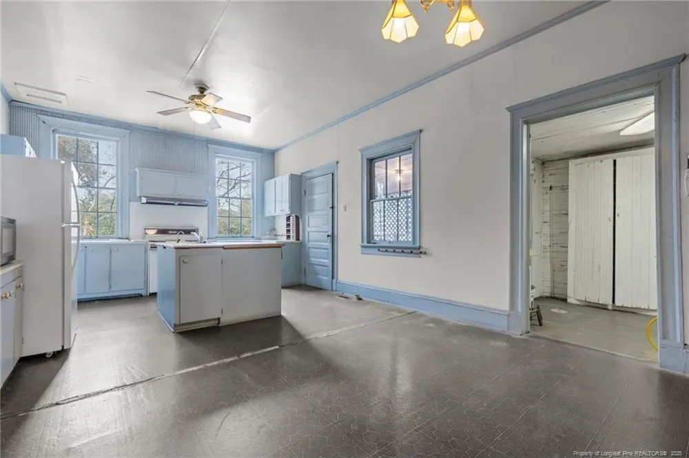 205 Vance Street Red Springs, NC 28377