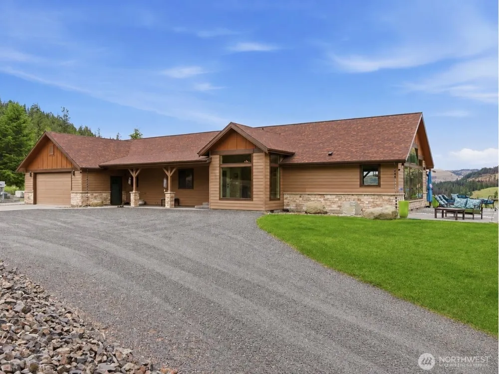 34951 & 34947 Sharptail Lane Davenport, WA 99122
