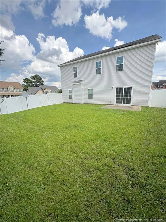 260 Trenton Place Cameron, NC 28326