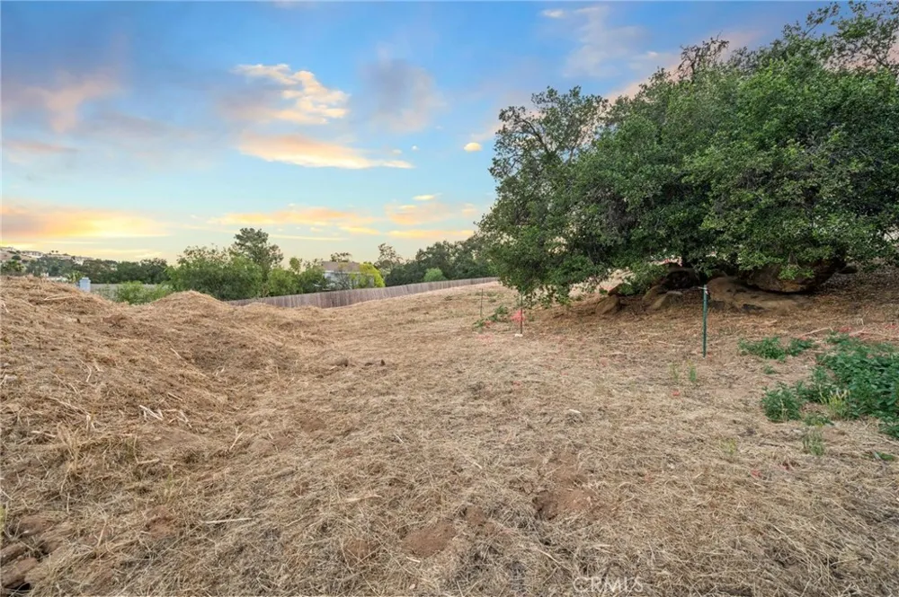 9822 Kentland Avenue Chatsworth, CA 91311