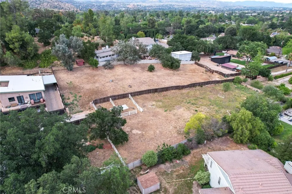 9822 Kentland Avenue Chatsworth, CA 91311
