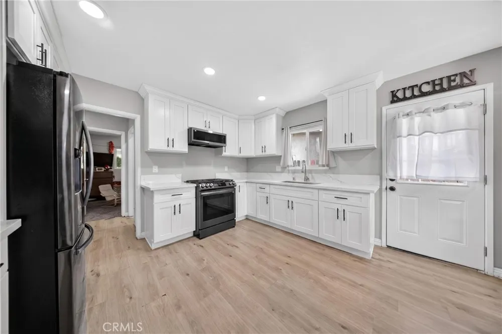 7726 Del Rosa San Bernardino, CA 92410
