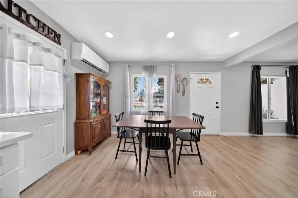 7726 Del Rosa San Bernardino, CA 92410