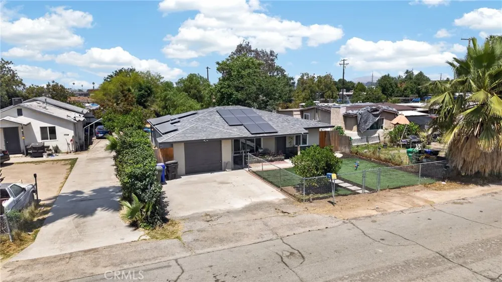 7726 Del Rosa San Bernardino, CA 92410