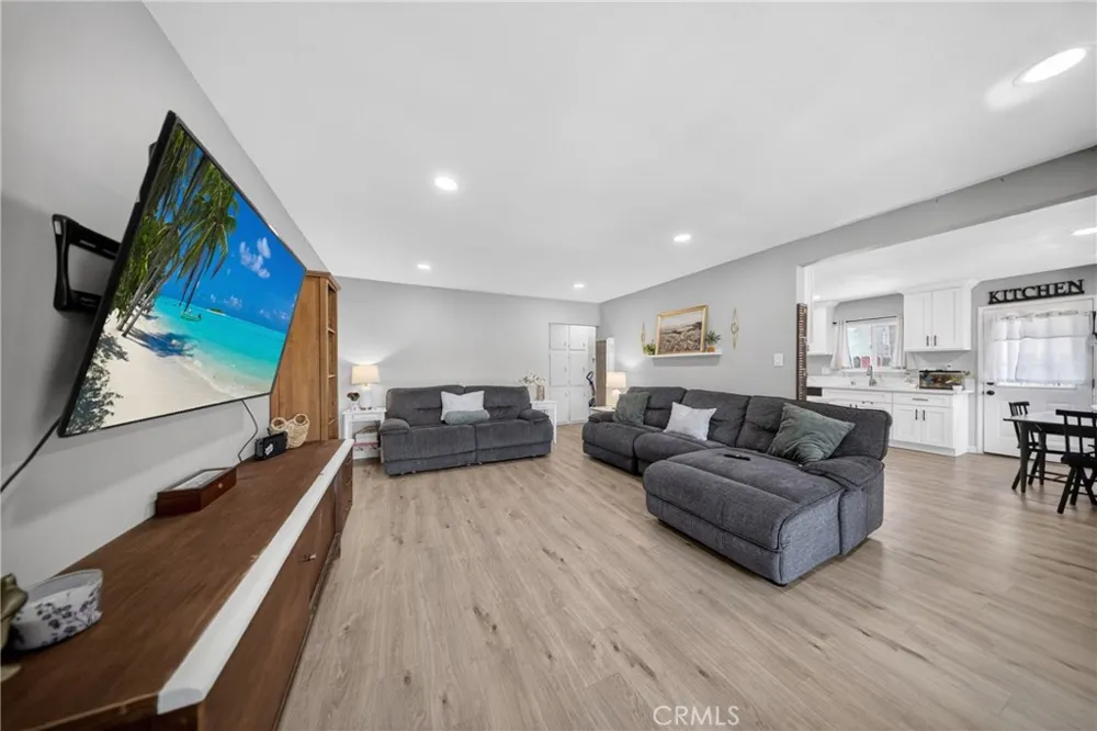7726 Del Rosa San Bernardino, CA 92410