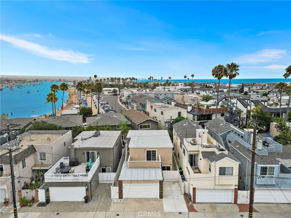 214 20th Street #A Newport Beach, CA 92663