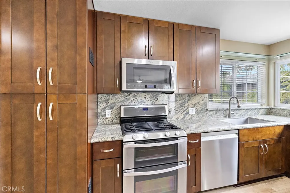 214 20th Street #A Newport Beach, CA 92663