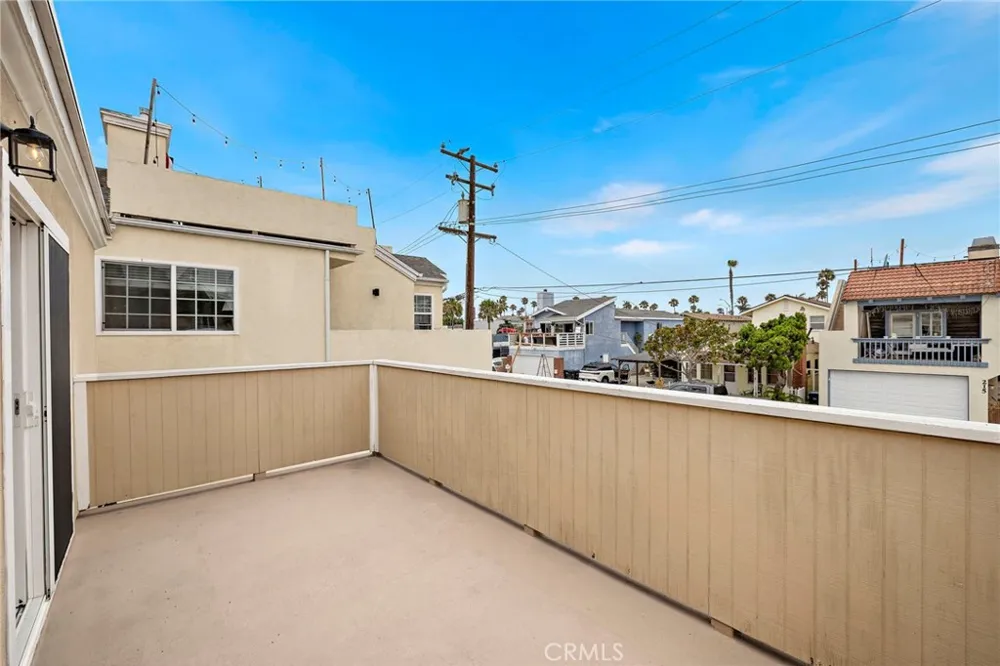 214 20th Street #A Newport Beach, CA 92663