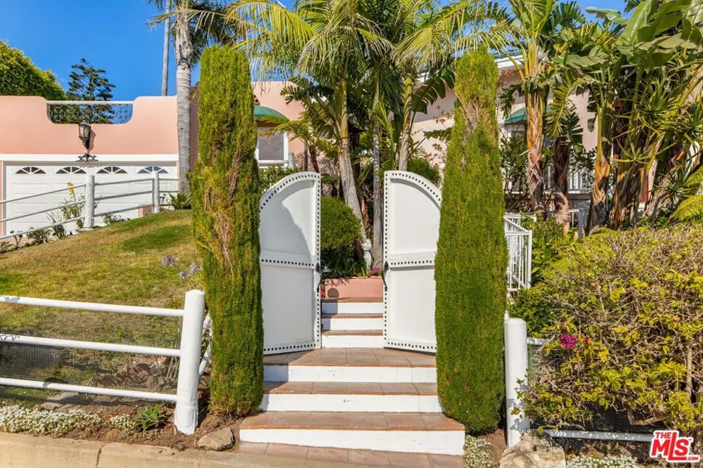 206 Bellino Drive Los Angeles, CA 90272