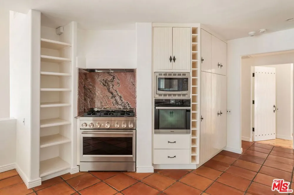 206 Bellino Drive Los Angeles, CA 90272