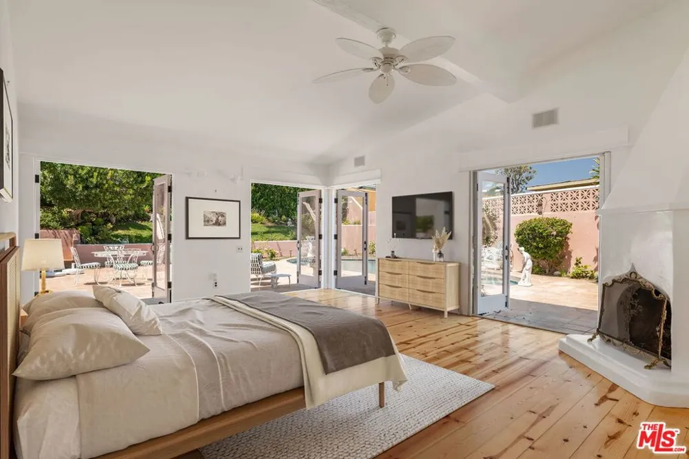 206 Bellino Drive Los Angeles, CA 90272