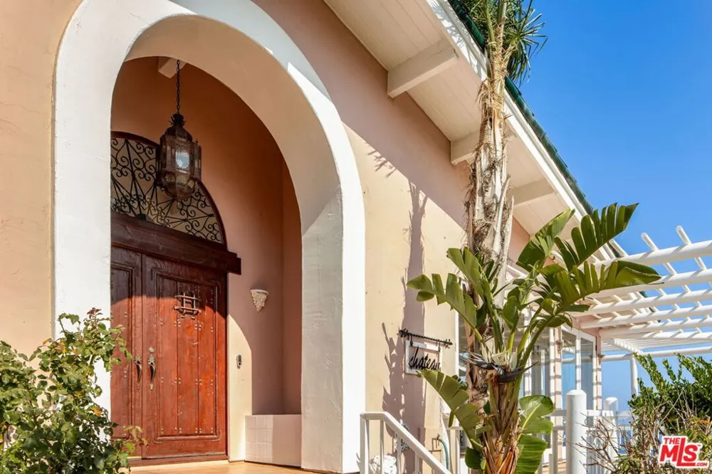 206 Bellino Drive Los Angeles, CA 90272
