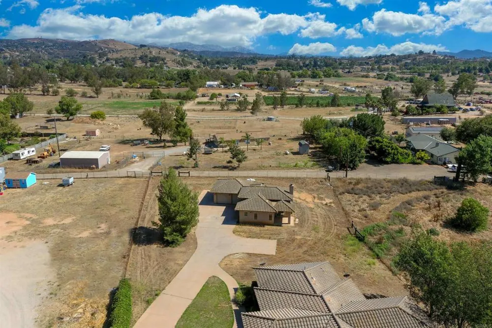 285 Penn Street Ramona, CA 92065