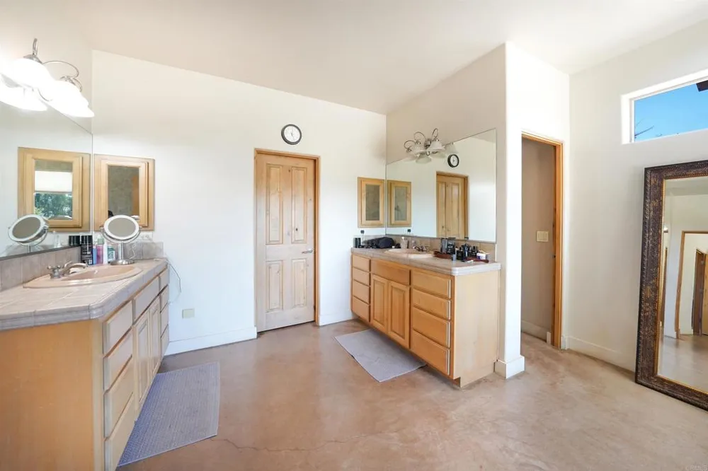285 Penn Street Ramona, CA 92065