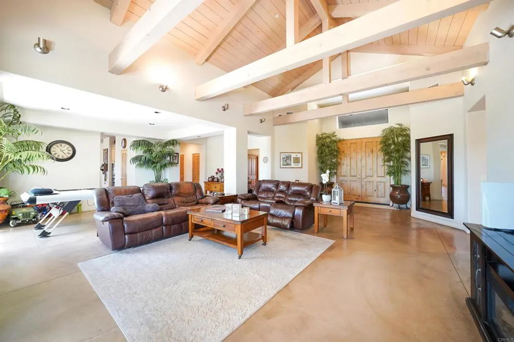 285 Penn Street Ramona, CA 92065