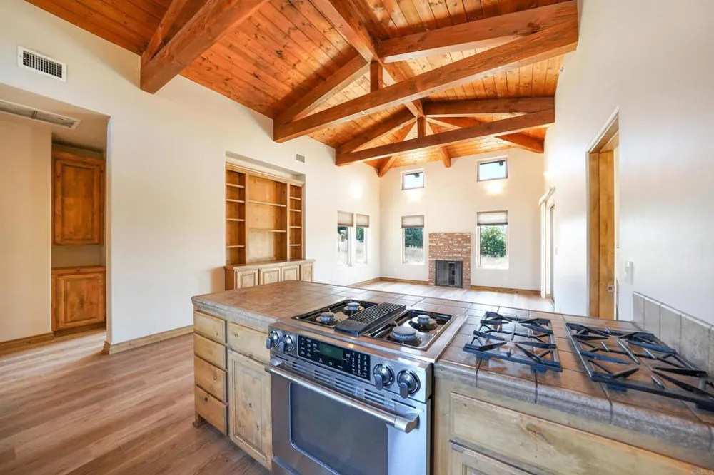 285 Penn Street Ramona, CA 92065