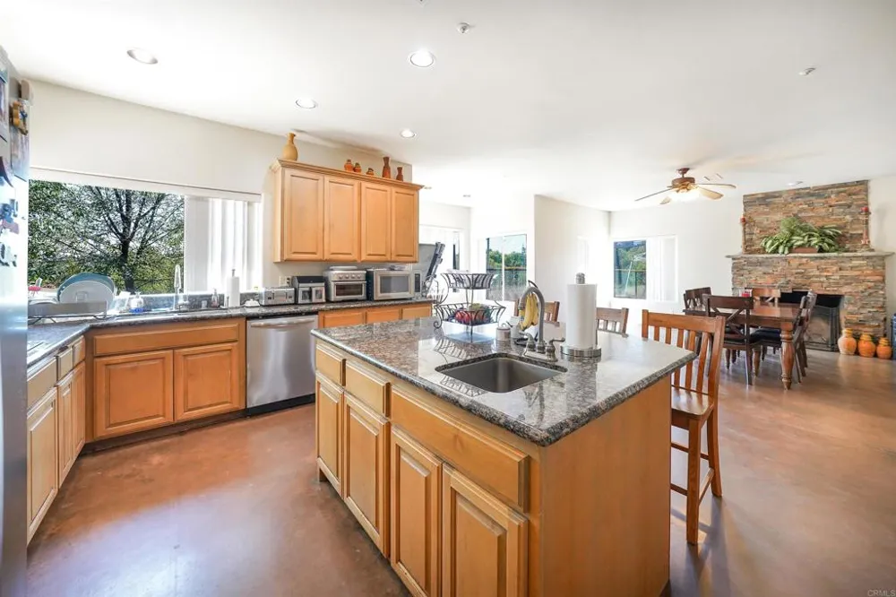 285 Penn Street Ramona, CA 92065