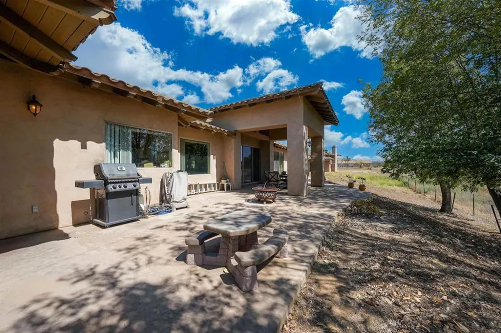 285 Penn Street Ramona, CA 92065
