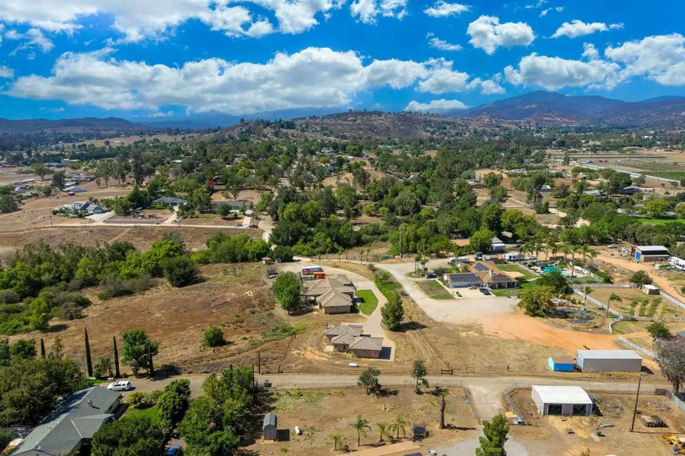 285 Penn Street Ramona, CA 92065