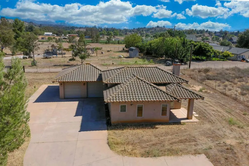 285 Penn Street Ramona, CA 92065