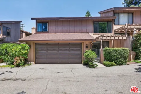 21 Northwoods Lane