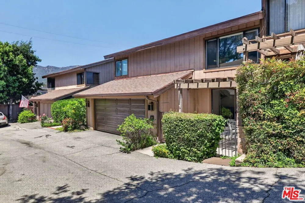 21 Northwoods Lane La Crescenta, CA 91214