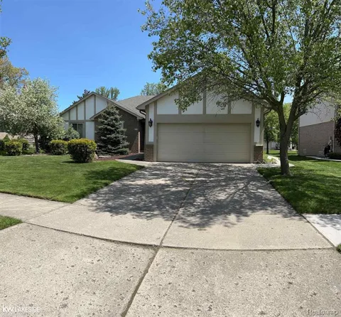 52156 Antler Drive