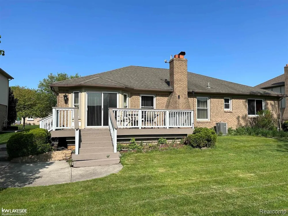 52156 Antler Drive Macomb Township, MI 48042
