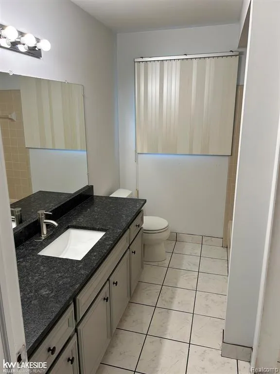 52156 Antler Drive Macomb Township, MI 48042