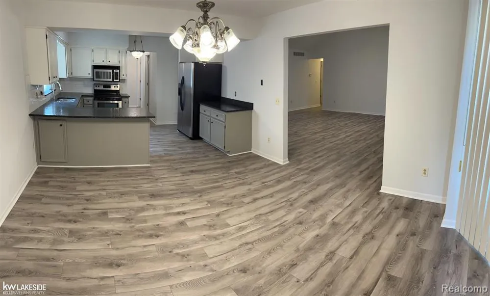 52156 Antler Drive Macomb Township, MI 48042