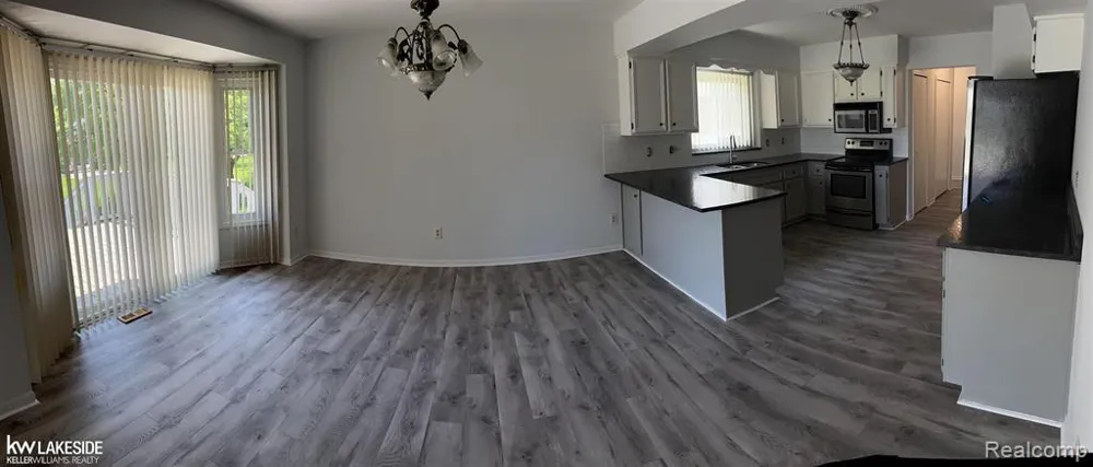 52156 Antler Drive Macomb Township, MI 48042