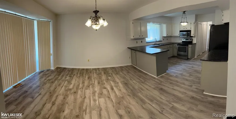 52156 Antler Drive Macomb Township, MI 48042
