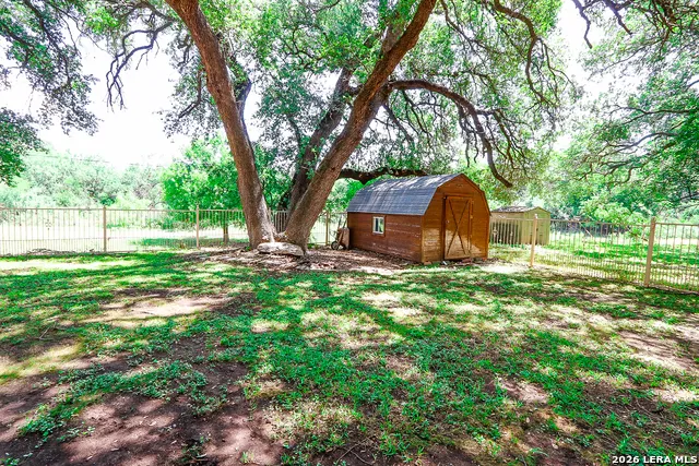 171 OAK LN Brackettville, TX 78832