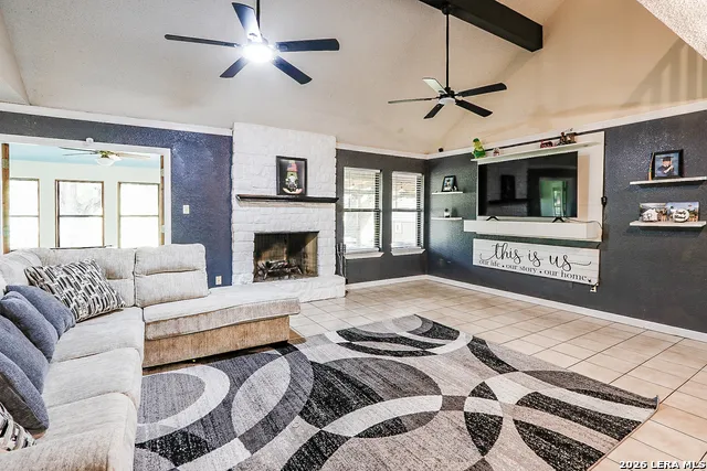 171 OAK LN Brackettville, TX 78832