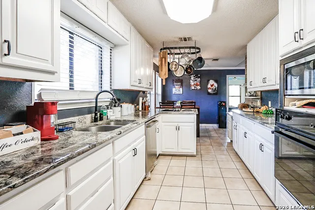 171 OAK LN Brackettville, TX 78832