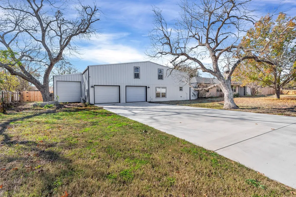 406 Oak Lane Tolar, TX 76476