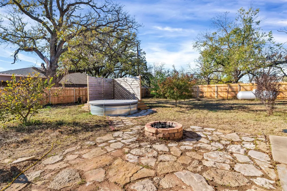 406 Oak Lane Tolar, TX 76476