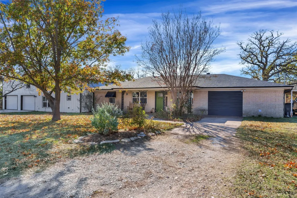 406 Oak Lane Tolar, TX 76476