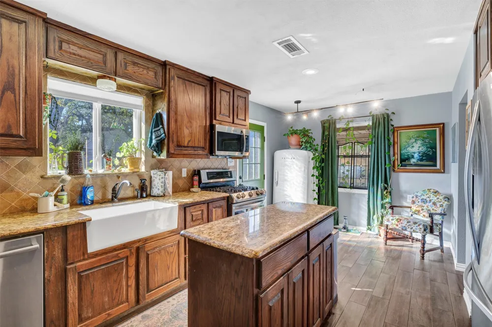 406 Oak Lane Tolar, TX 76476